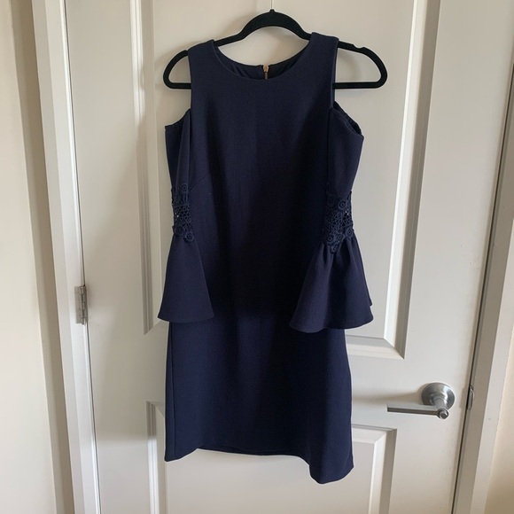 ELIZA J Lace Applique Crepe Cold Shoulder Cocktail Dress Black 6 - Picture 1 of 12